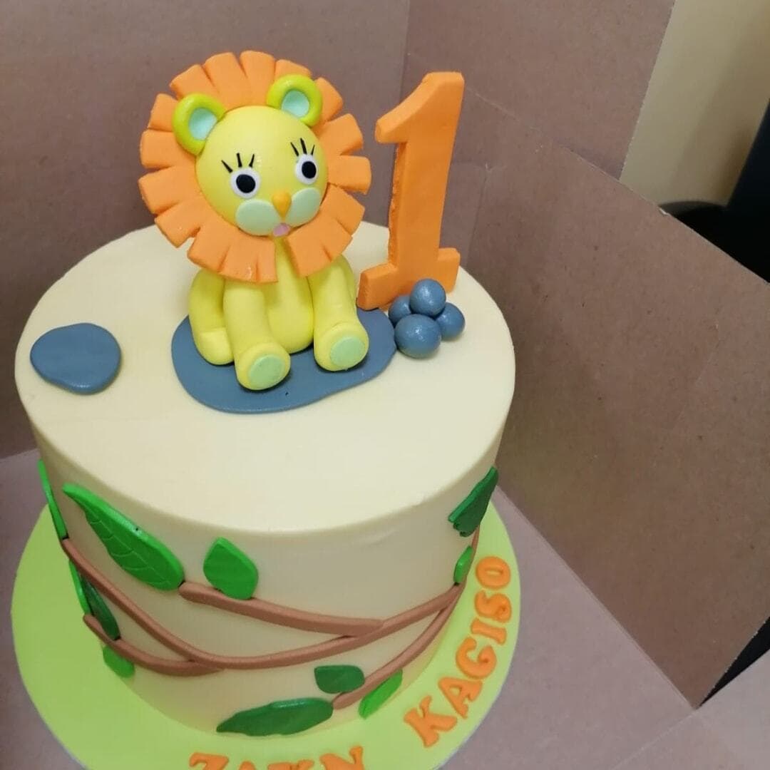 Safari Themed Cake